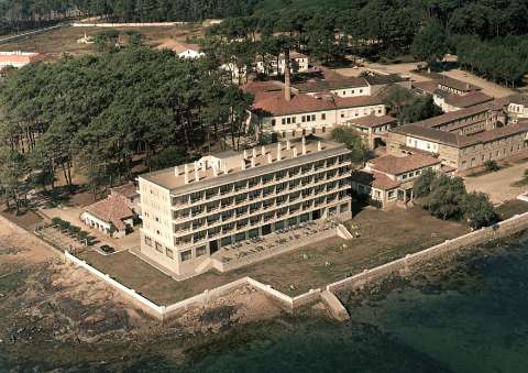 Actual Talaso Hotel na illa da Toxa. O Grove (G06072-120)