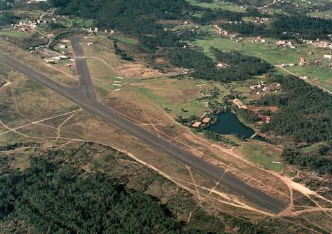 Aeroporto de Peinador. Vigo (G06072-303)
